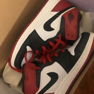 Air Jordan Retro 1 - Youth 4.5Y VNDS